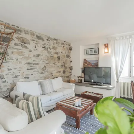 Giuliano's House - Amazing View By Rent